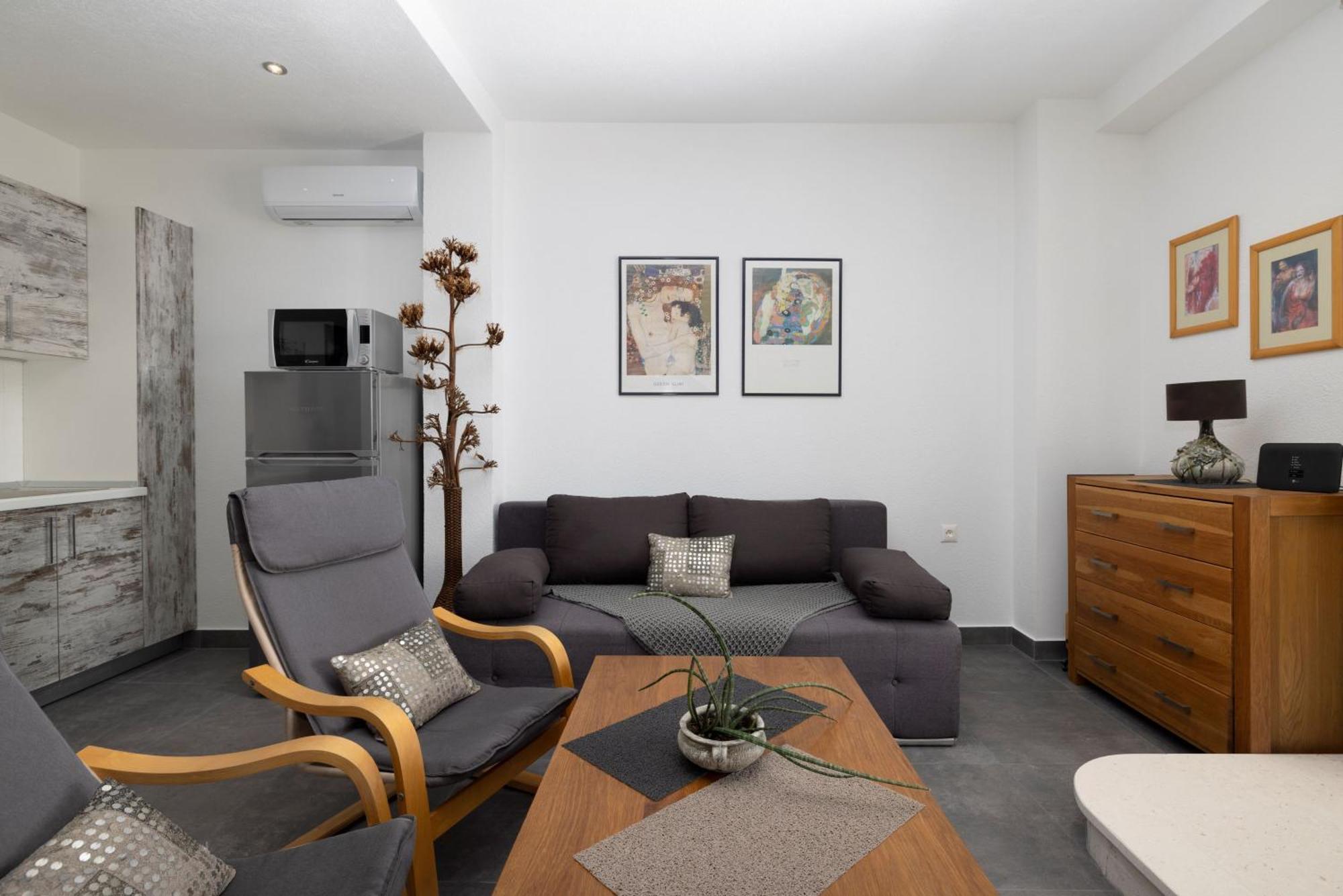 Jasminka Apartments พอดโกรา ภายนอก รูปภาพ