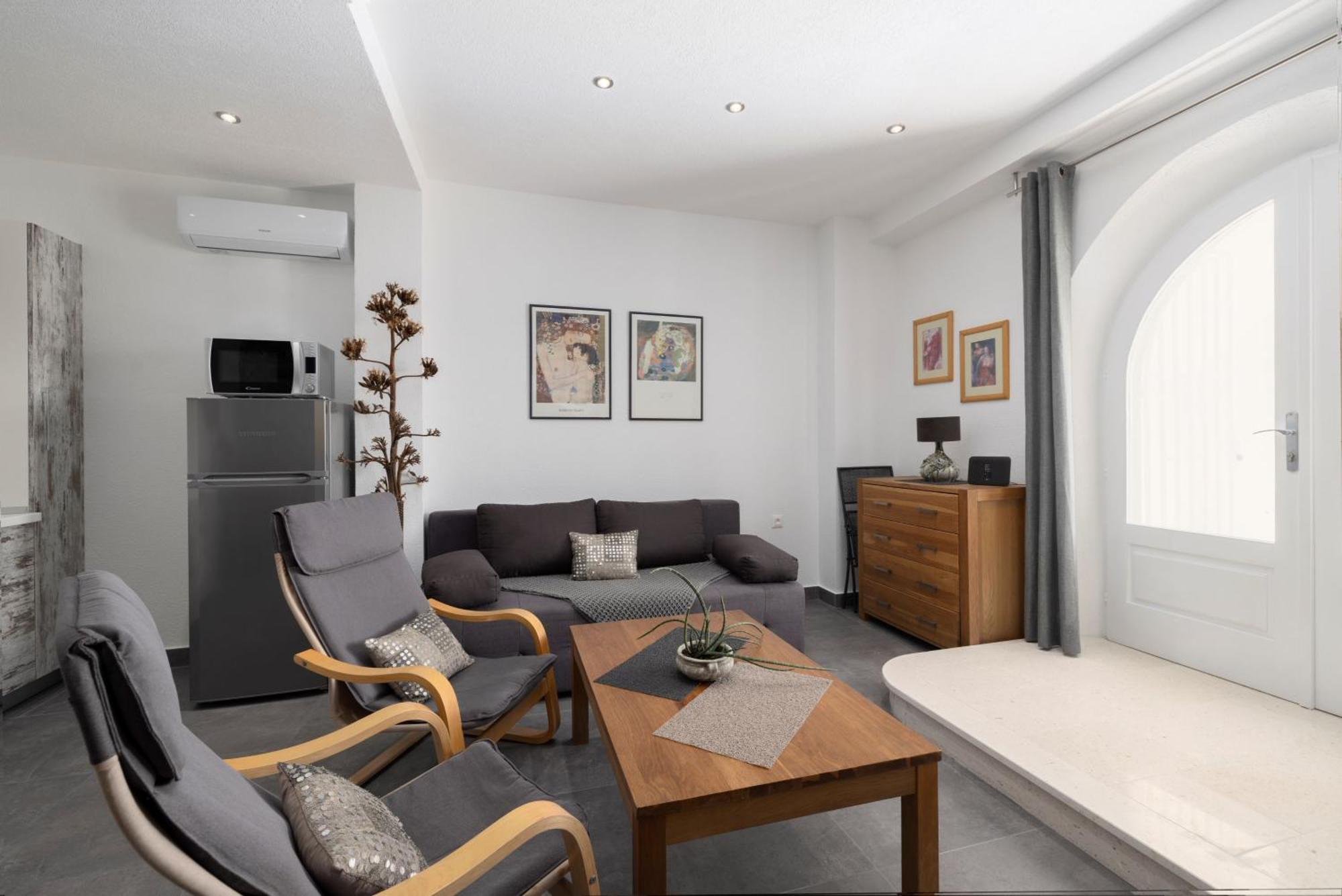 Jasminka Apartments พอดโกรา ภายนอก รูปภาพ