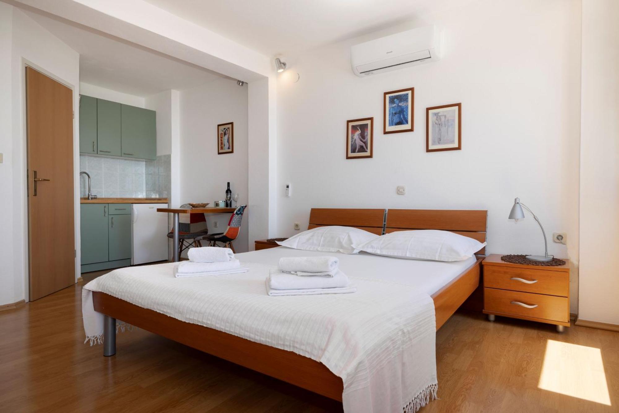 Jasminka Apartments พอดโกรา ภายนอก รูปภาพ